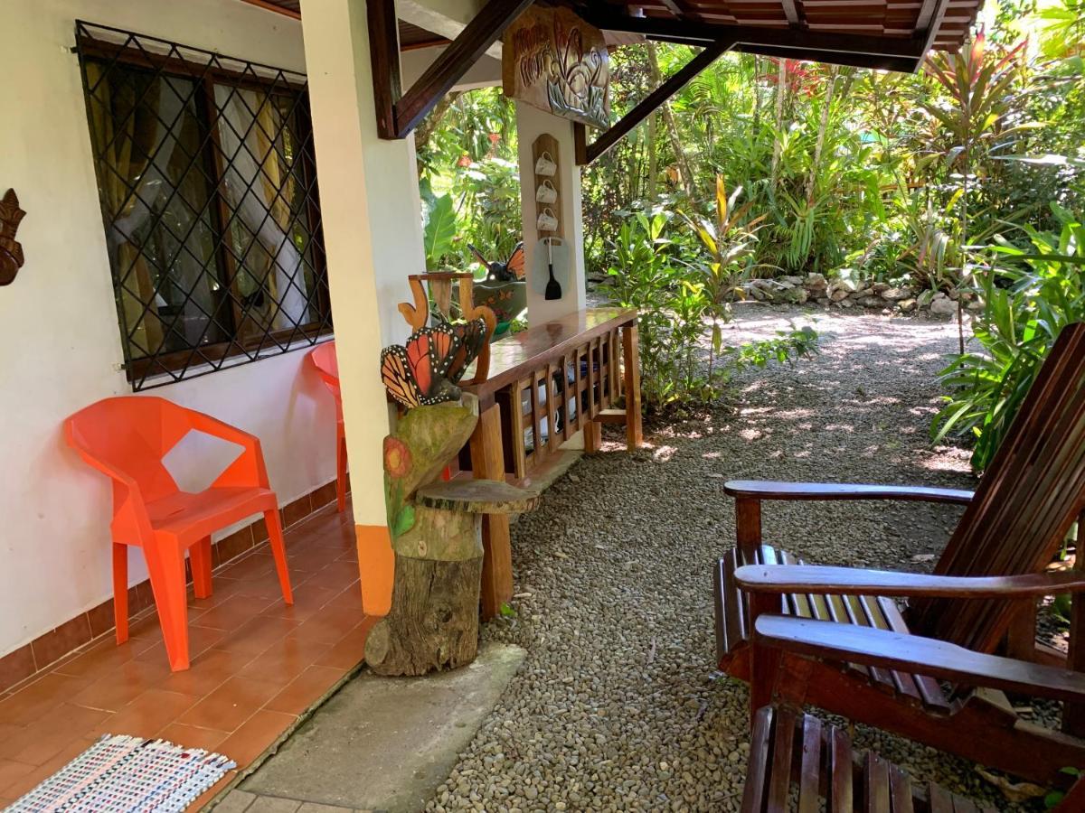 Cabinas Tito Cahuita Dış mekan fotoğraf
