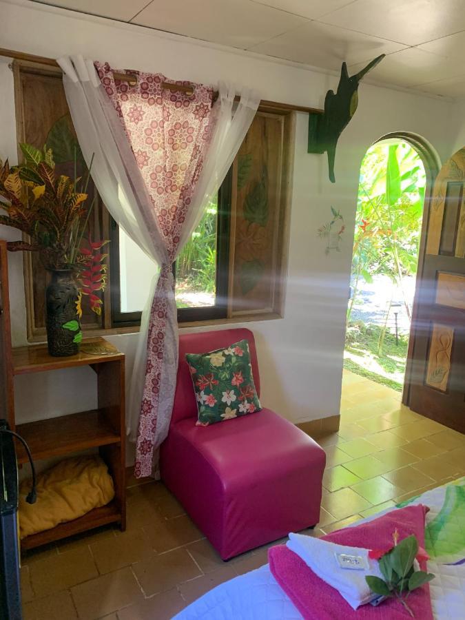Cabinas Tito Cahuita Dış mekan fotoğraf