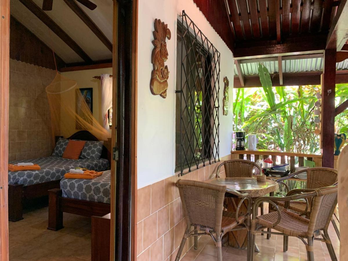 Cabinas Tito Cahuita Dış mekan fotoğraf