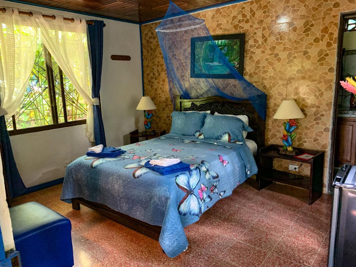 Cabinas Tito Cahuita Dış mekan fotoğraf