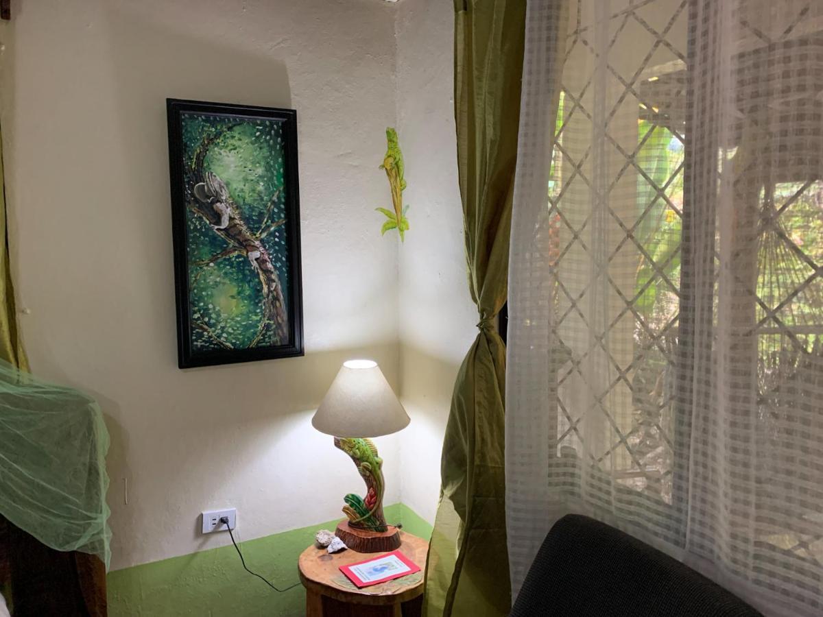 Cabinas Tito Cahuita Dış mekan fotoğraf