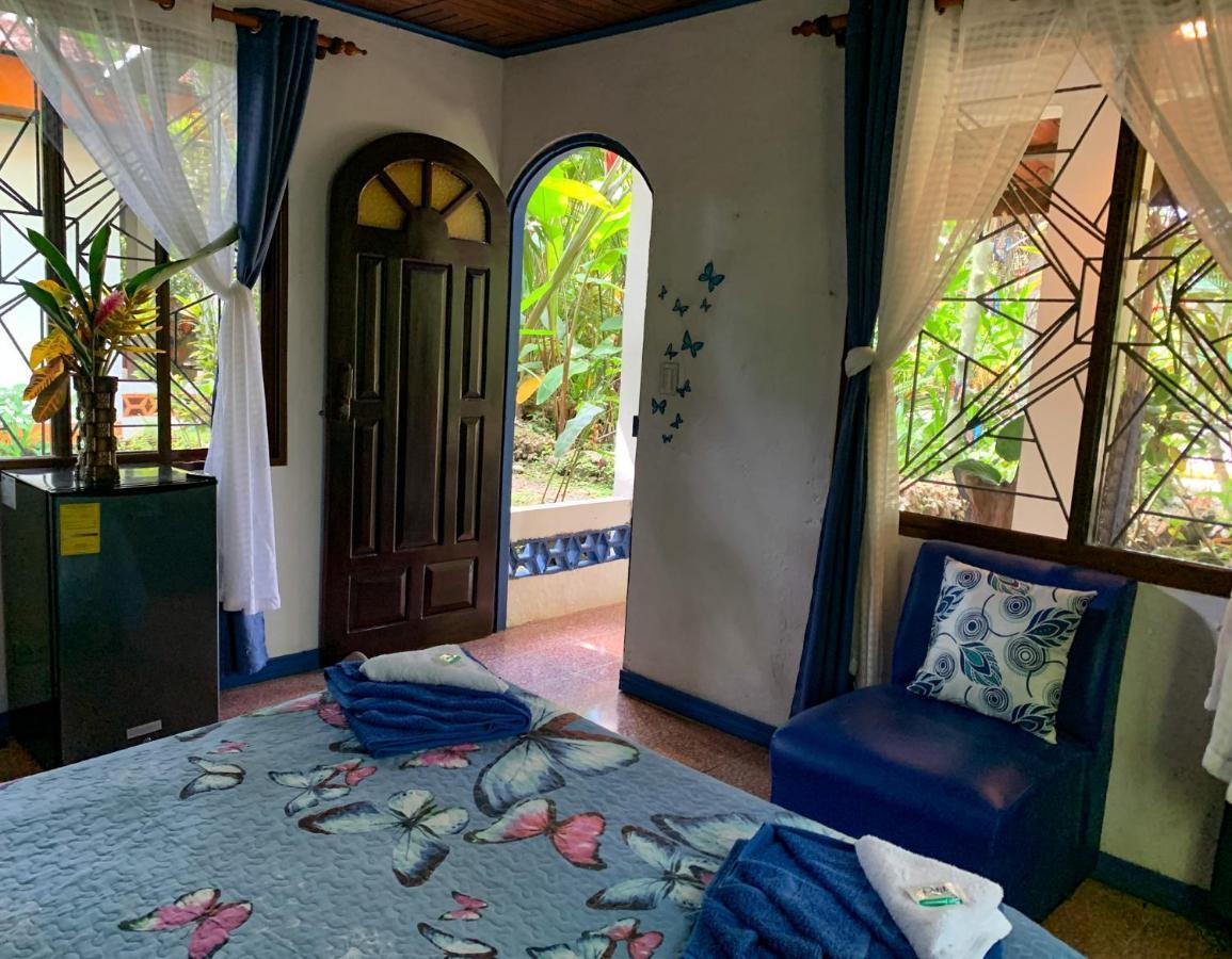 Cabinas Tito Cahuita Dış mekan fotoğraf